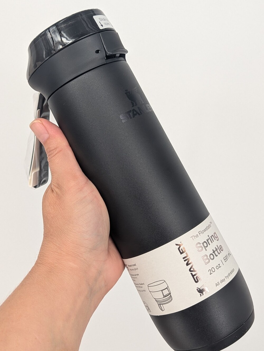 new Stanley The Flowstate Spring Bottle 20 OZ leakproof black